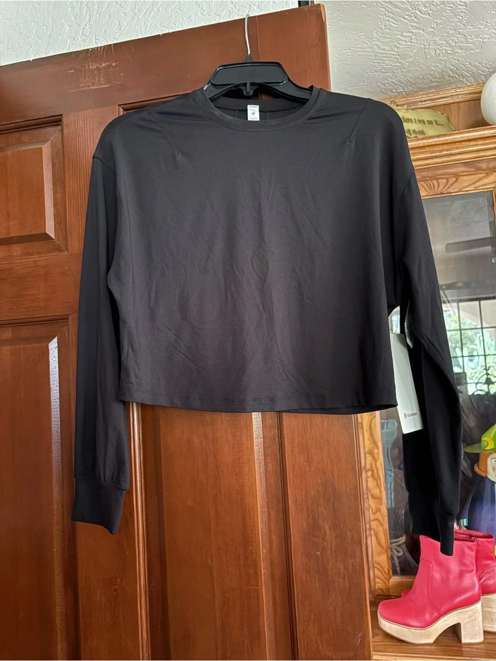 NWT Lululemon Abrasion Resistant Training Black Long Sleeve